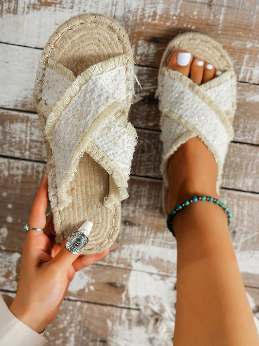 Chaussons plats en lin et paille pour femmes