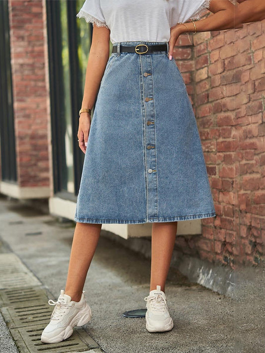 Jupe boutonnée en denim délavé pour femme