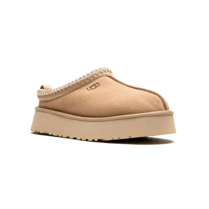 UGG Slippers light Beige – Elegant and Comfortable with Elevated Sole