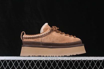 UGG Women's Heritage Lace-Up Suede Platform Slippers
