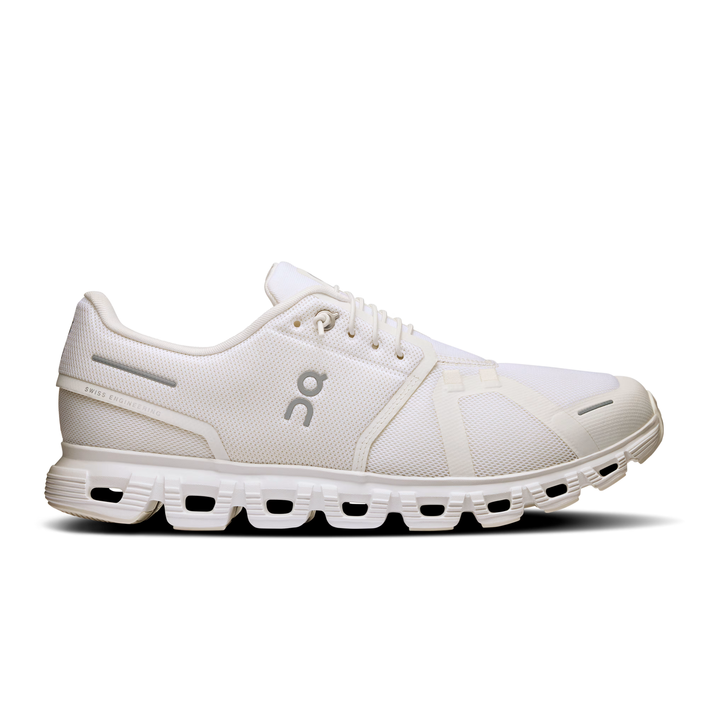 On Cloud 6 Sneaker – Swiss-Engineered Everyday Comfort